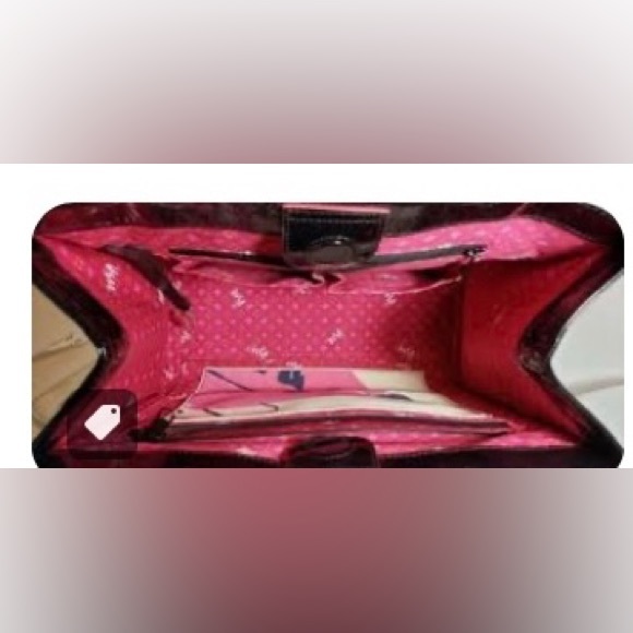 RARE Brighton Vera Neumann
Ladybug Canvas Tote Bag and wrist wallet. - Picture 3 of 4